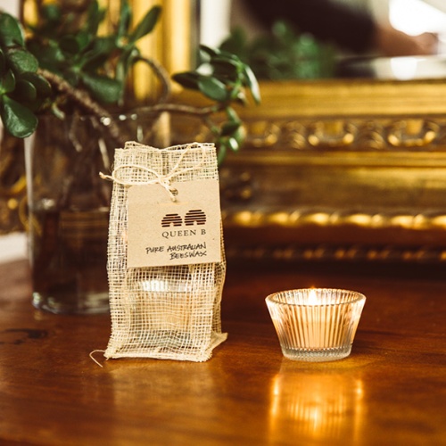 One of our favourite things in the La Rochere range of glassware made in France is this little cupcake tealight candleholder... comes with a 4-5hr tealight (in clear cup), packaged in a sinamay bag